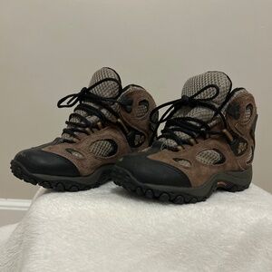 Merrell Youth Boots